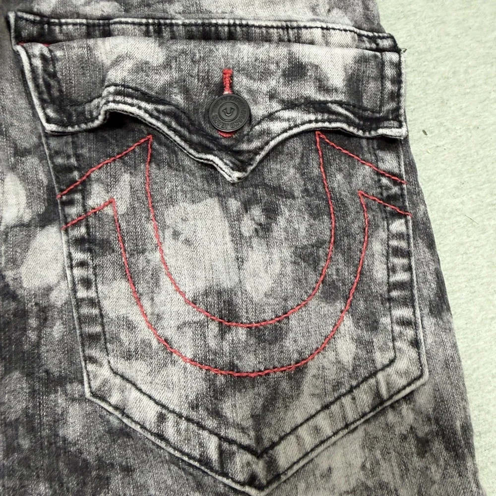 True Religion Section Straight Jeans 33x34 Black Acid Wash Red Detailing Mens